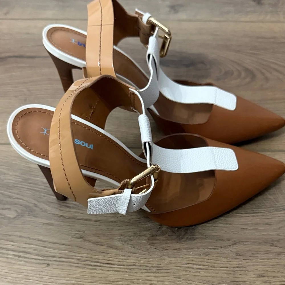 Chic Tan and White Women's Heels - Picture 3 of 9
